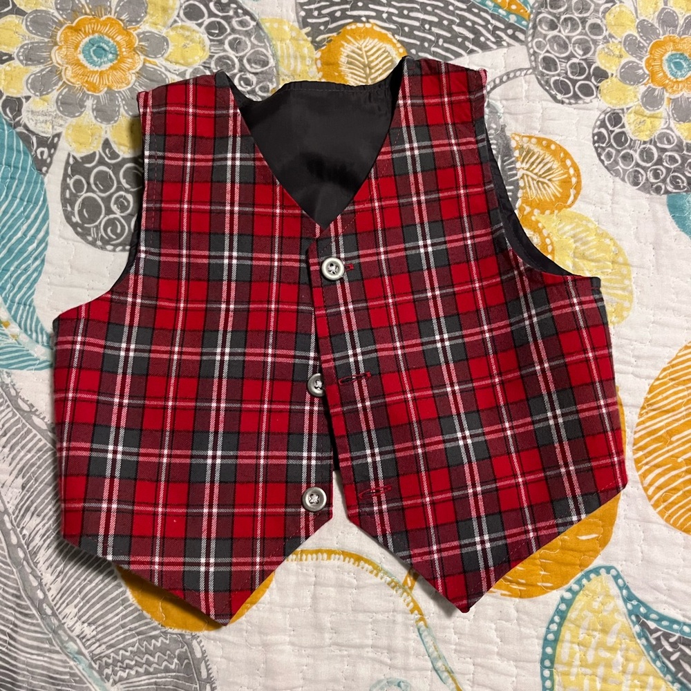 Boys vest, size 2t
